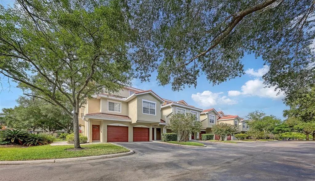 5001 Baraldi Circle 22-202, SARASOTA
