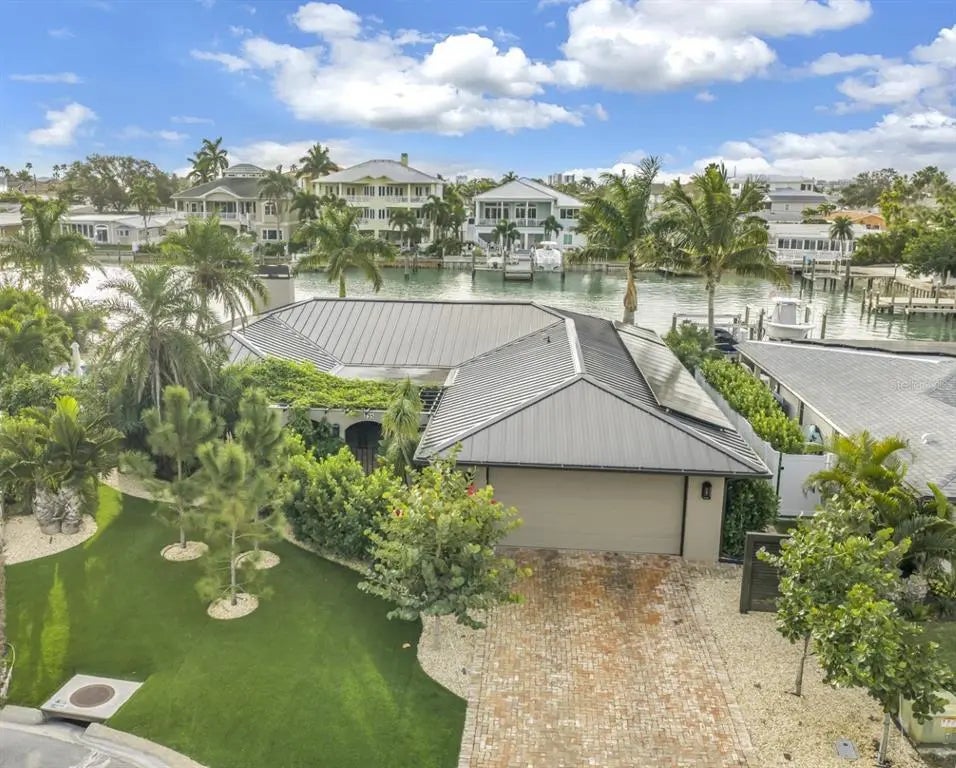 735 126th Avenue, TREASURE ISLAND