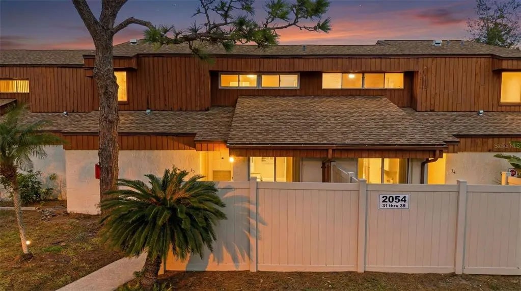 2054 Sunset Point Road 35, CLEARWATER