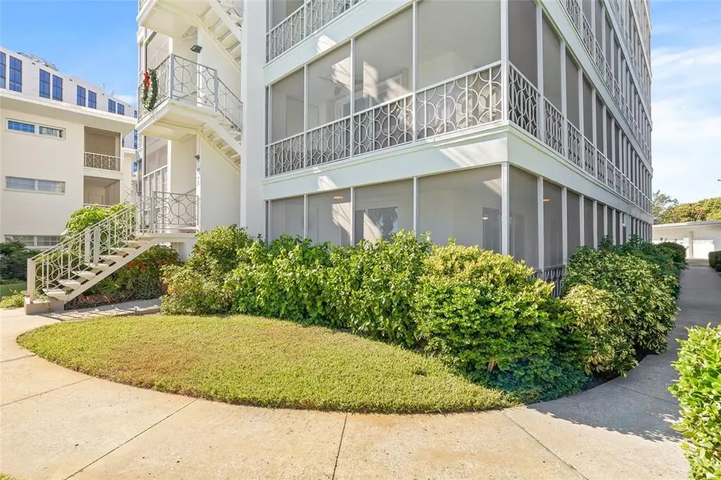 1012 N Shore Drive Ne 14, ST. PETERSBURG