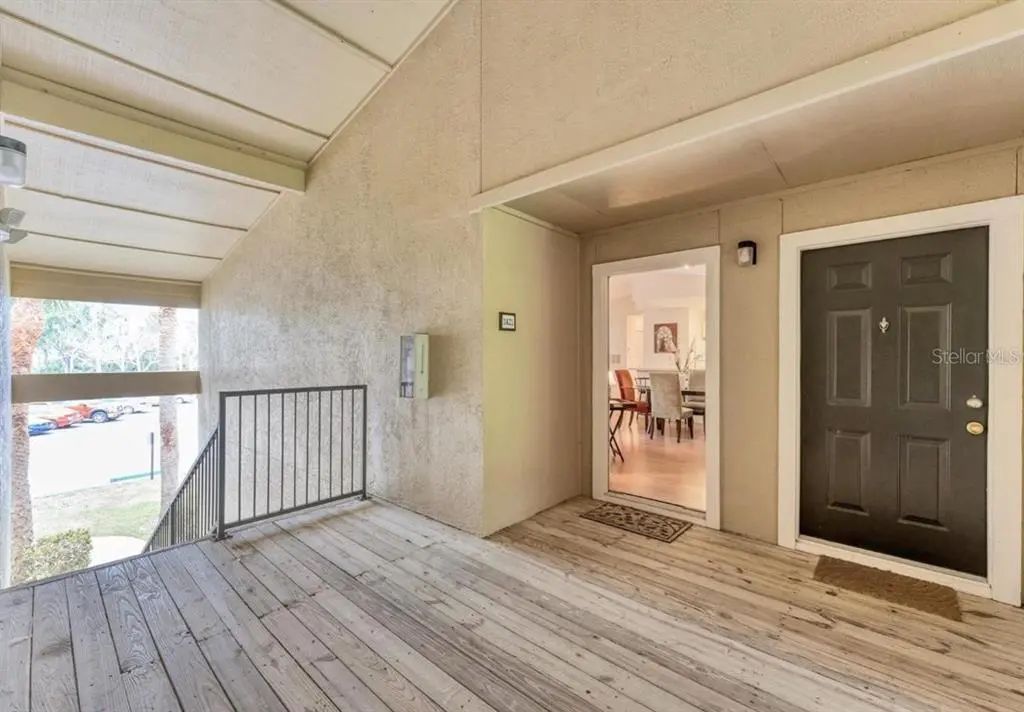 4017 Crockers Lake Boulevard 21, SARASOTA