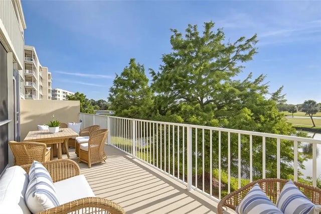 1200 Country Club Drive 6103, LARGO