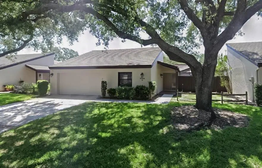 3724 Glen Oaks Manor Drive, SARASOTA