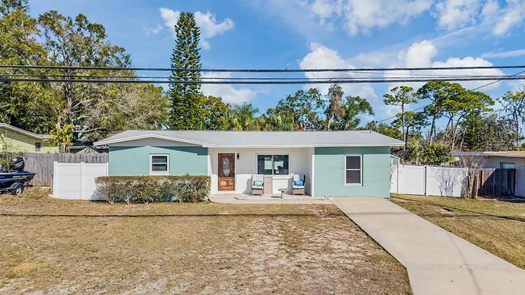 66 Lake Shore Drive, PALM HARBOR