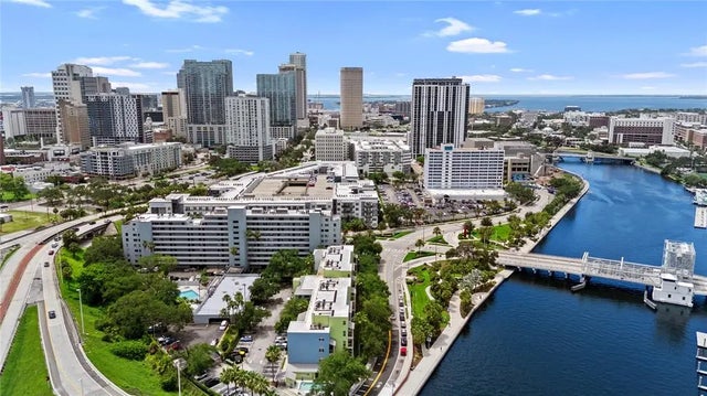 201 W Laurel Street 308, TAMPA
