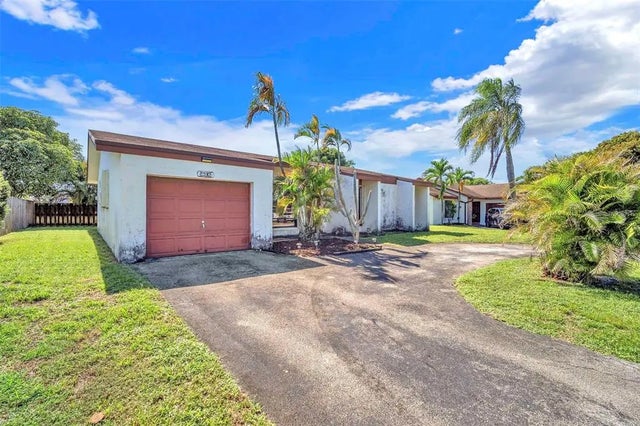 8510 Johnson Street, PEMBROKE PINES