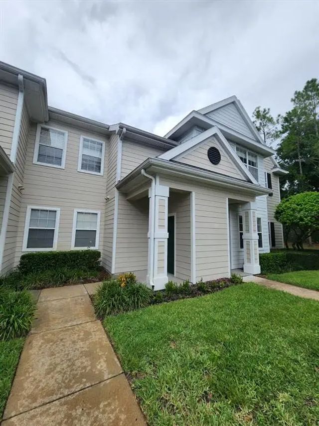 142 Southern Pecan Circle 204, WINTER GARDEN