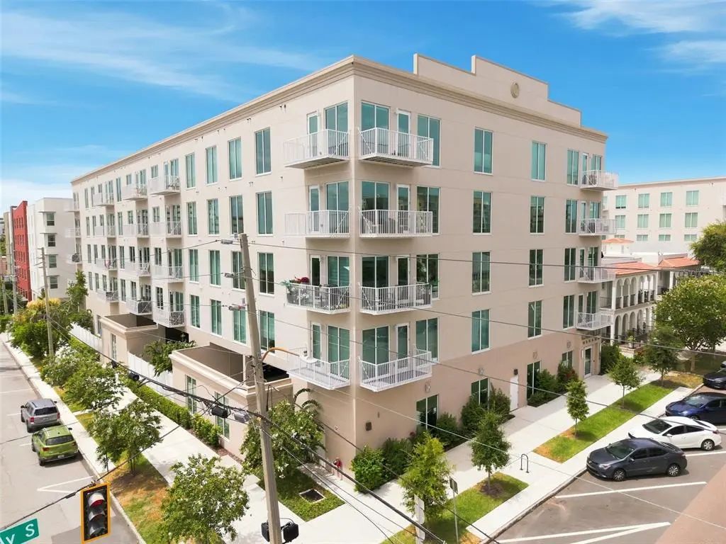 600 3rd Avenue S 302, ST. PETERSBURG
