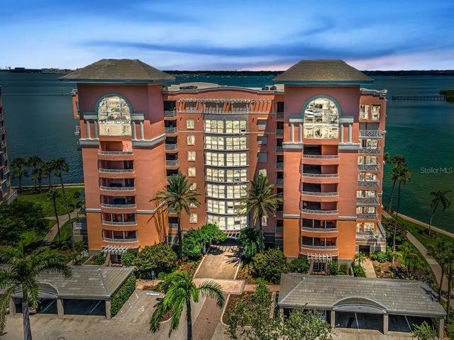 4993 Bacopa Lane S 204, ST PETERSBURG