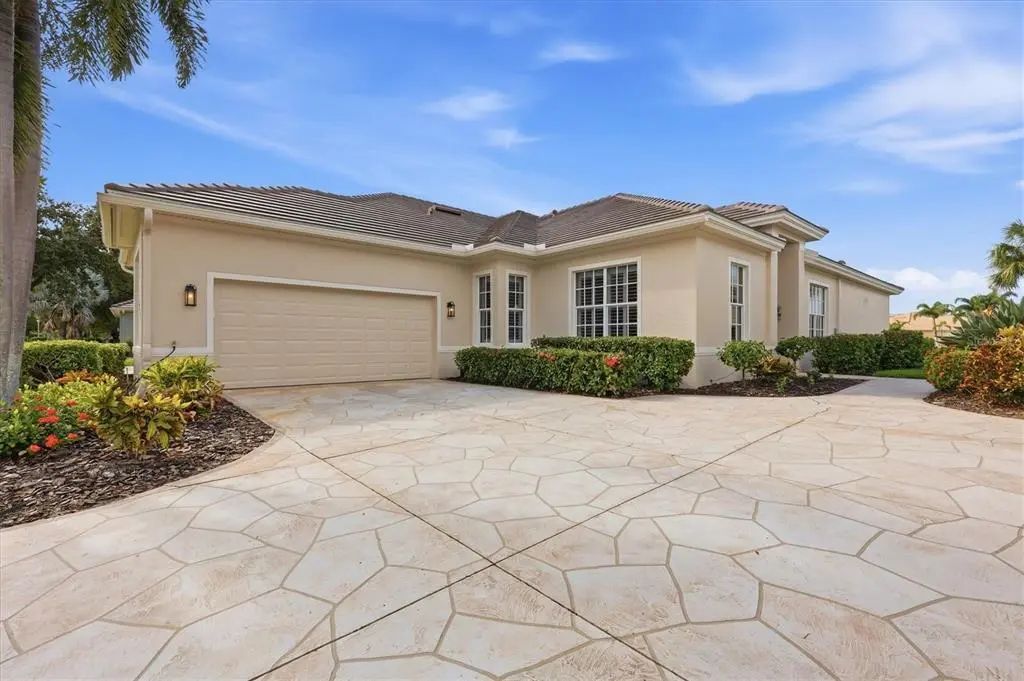 2755 Myakka Creek Court, PORT CHARLOTTE