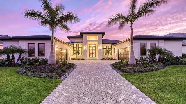 19439 Beacon Park Place, BRADENTON