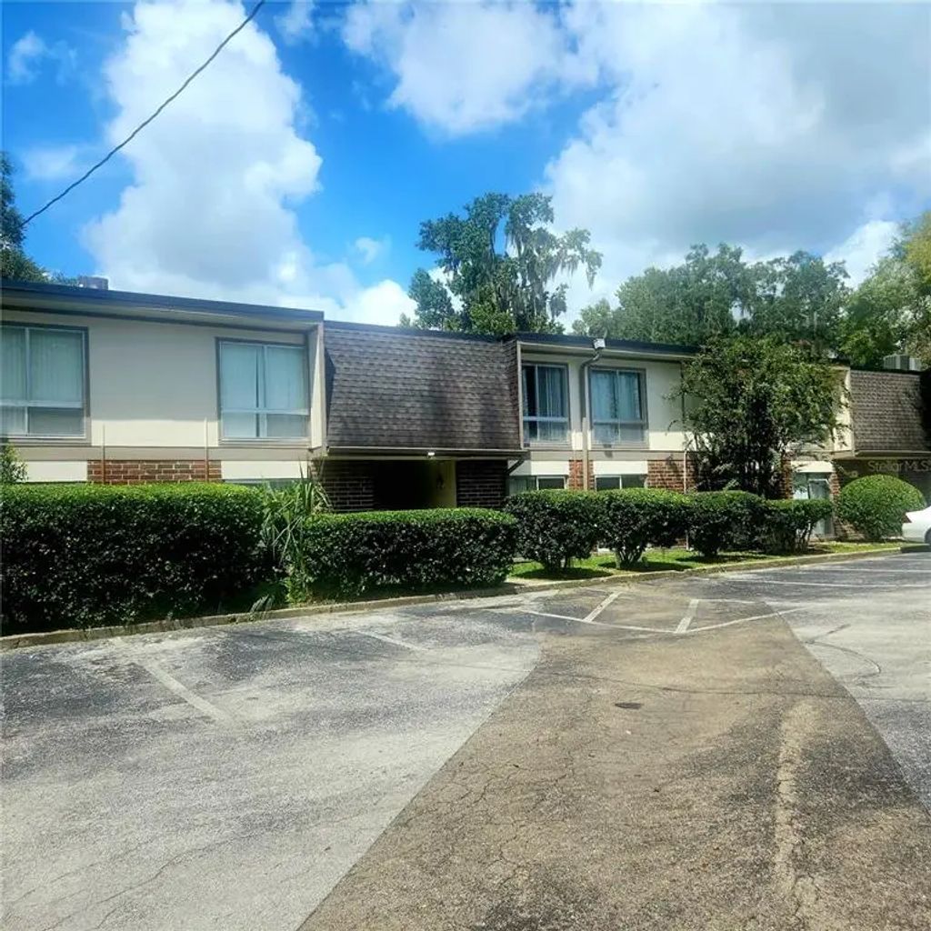 1700 Sw 16th Court P28, GAINESVILLE