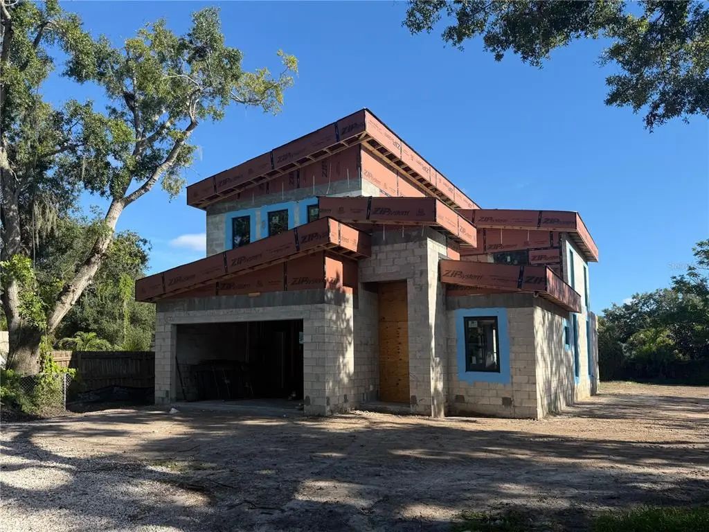 2420 Novus Street, SARASOTA