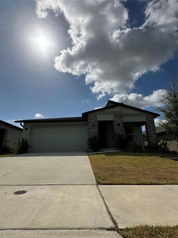 2082 Gold Dust Drive, CLERMONT
