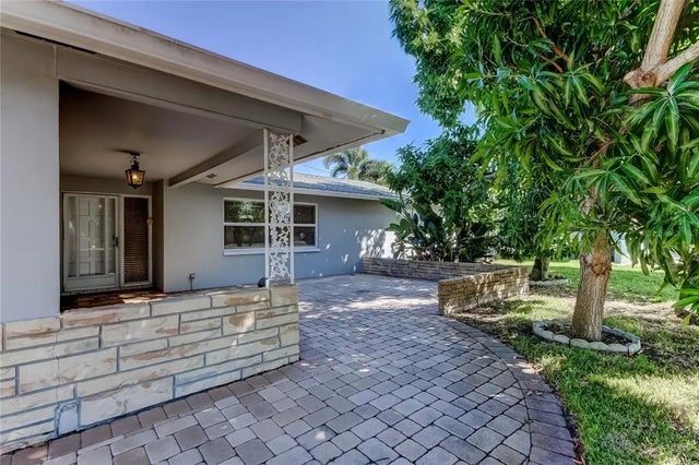 14233 102nd Avenue, LARGO