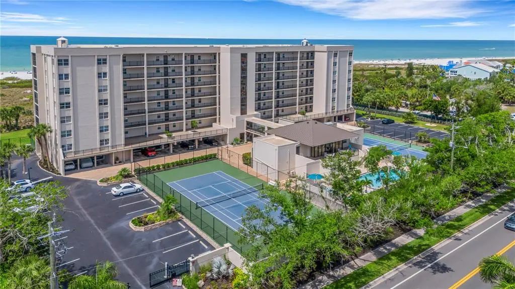 420 Beach Road 507, SARASOTA