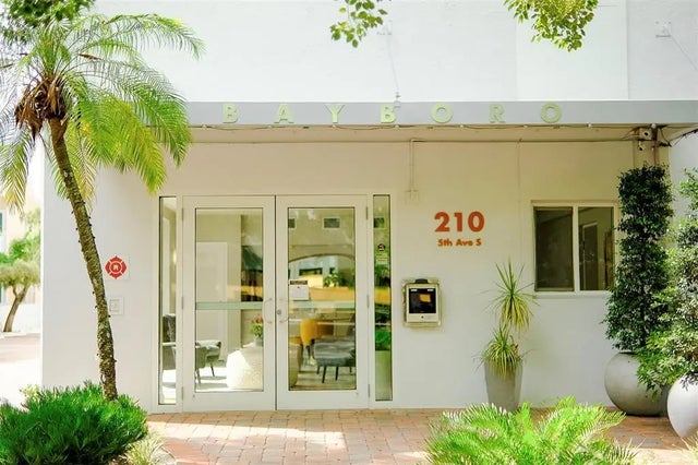 210 5th Avenue S 209, ST PETERSBURG