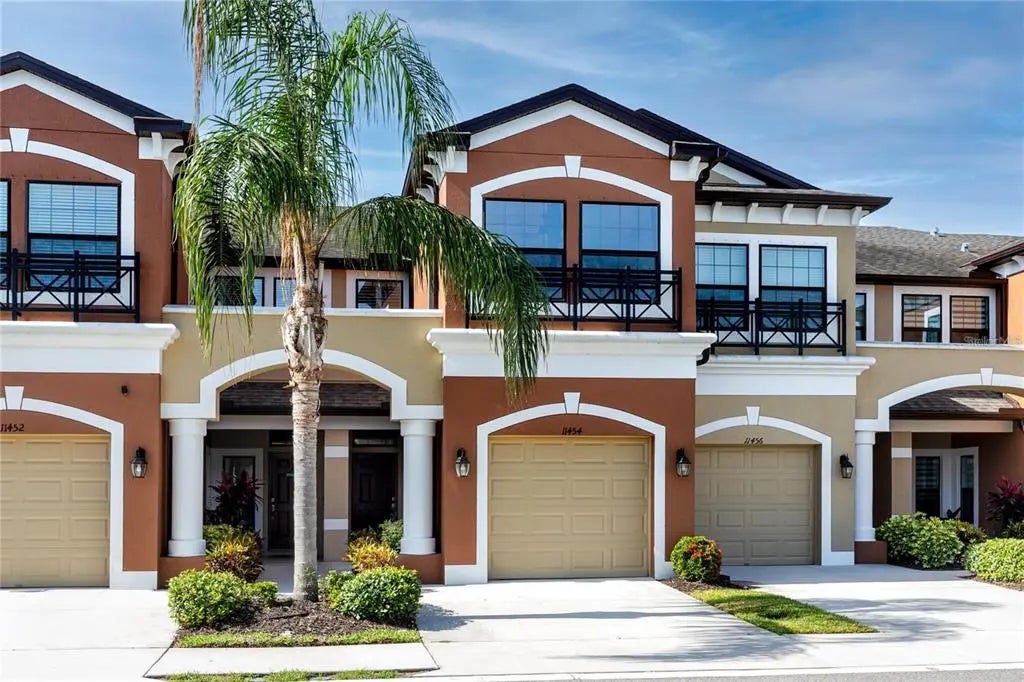 11454 Crowned Sparrow Lane, TAMPA