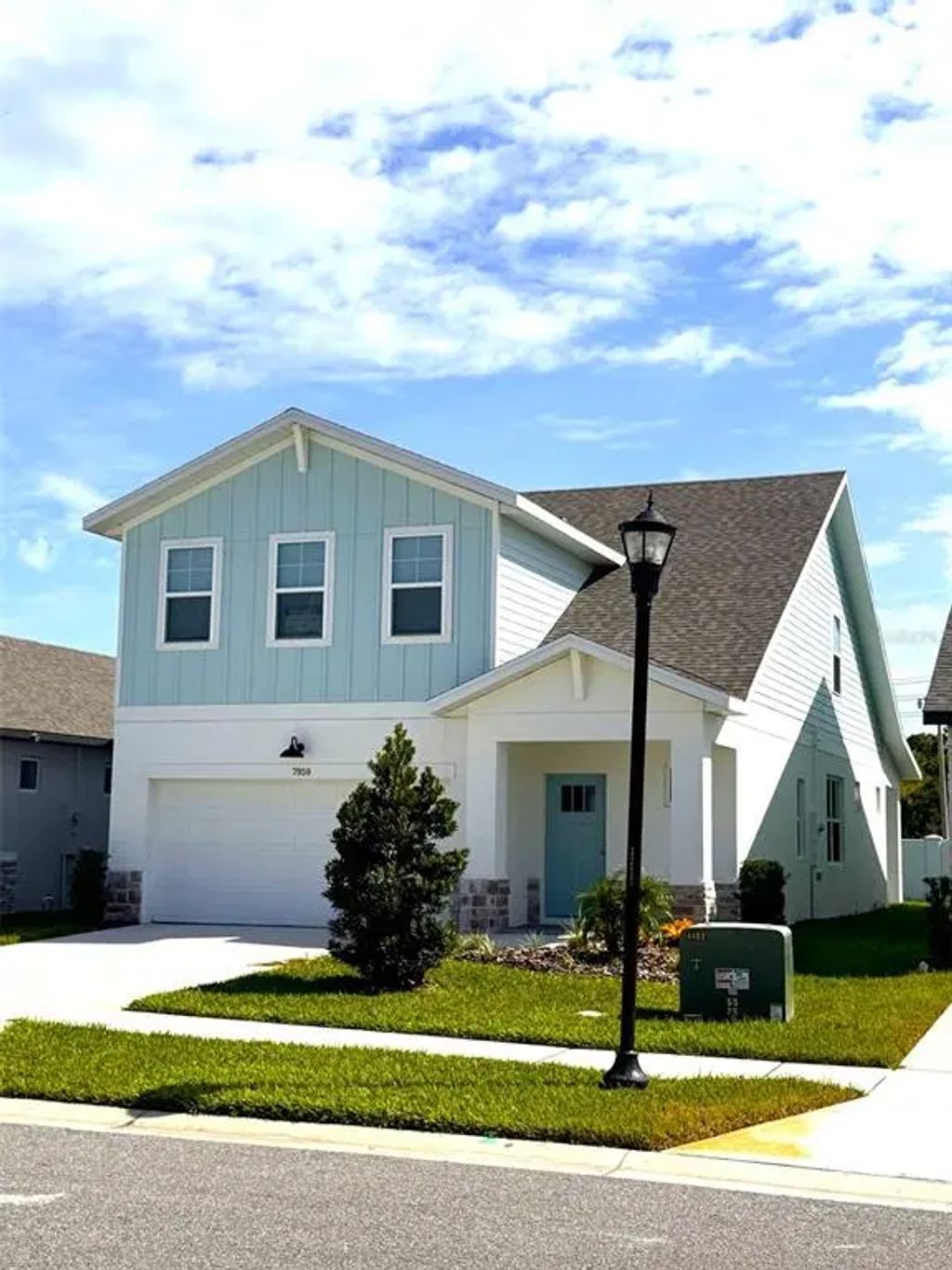 7959 Chandler Lake Court, HUDSON