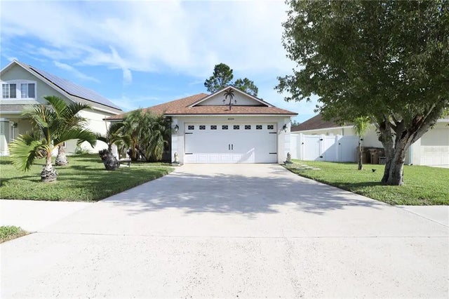 16220 Coopers Hawk Avenue, CLERMONT