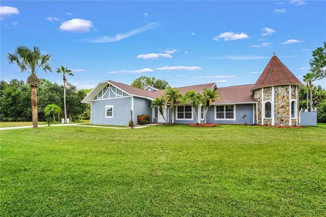 2003 N Stewart Street, KISSIMMEE