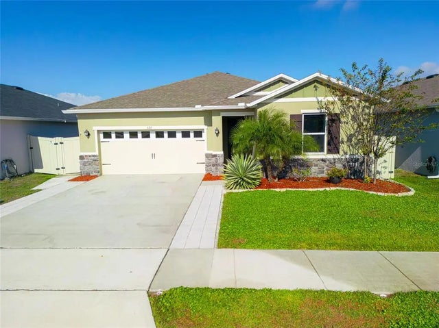697 Sarner Pass Way, WINTER HAVEN