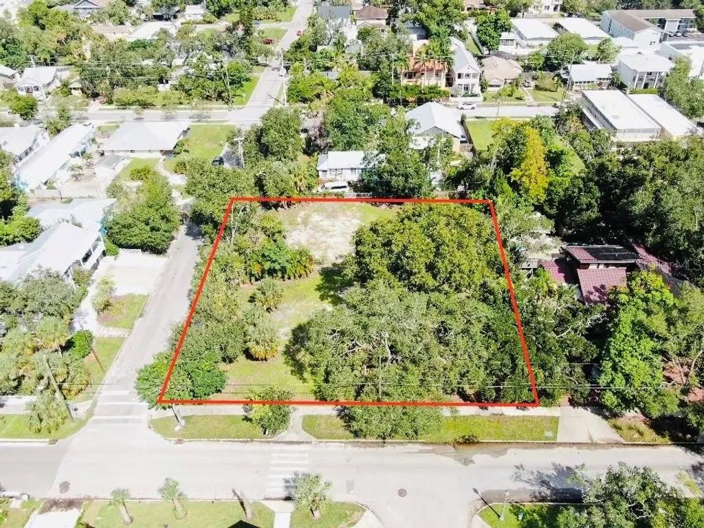 1705 6th Street, SARASOTA