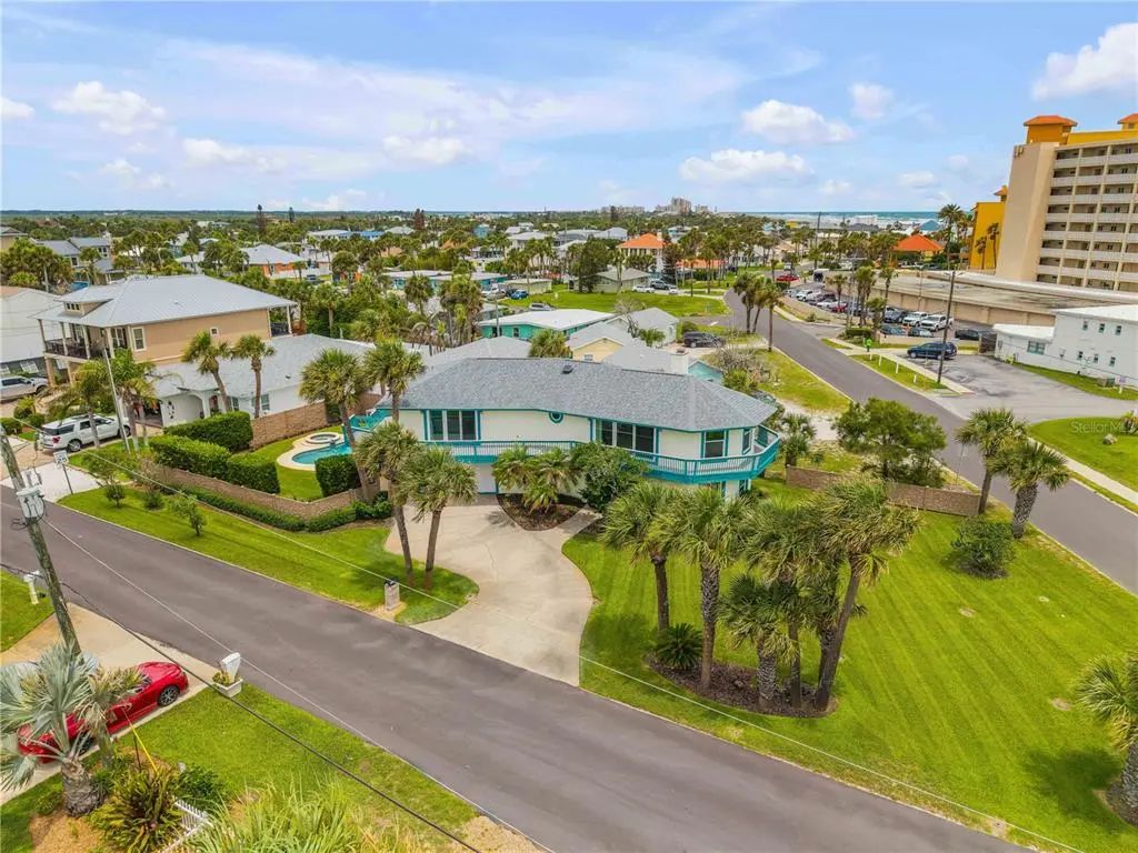 320 Due East Street, NEW SMYRNA BEACH