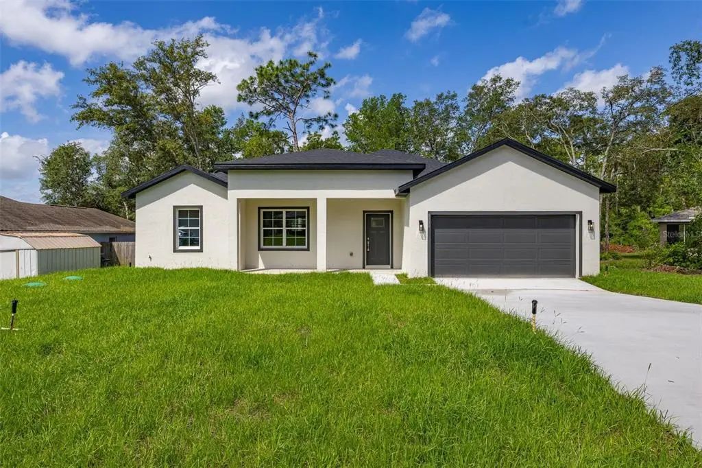 8100 N Hillview Circle, DUNNELLON