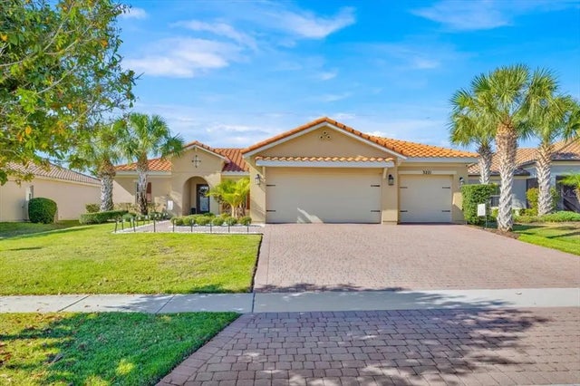 3221 Silver Fin Way, KISSIMMEE