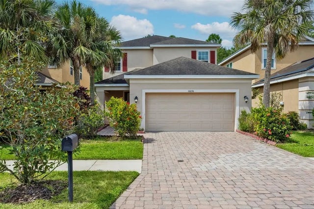 16036 Bella Woods Drive, TAMPA