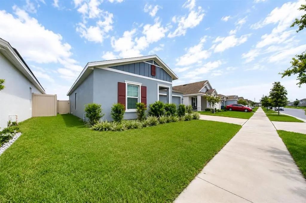 688 Sand Pine Ln, HAINES CITY