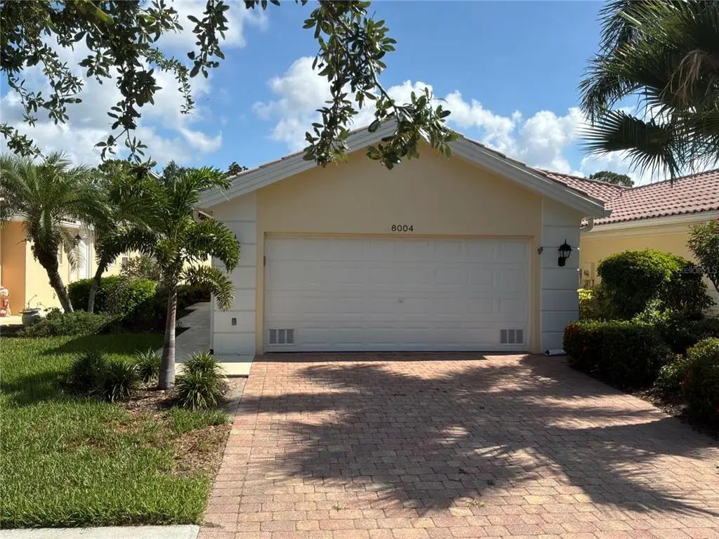8004 Camminare Drive, SARASOTA
