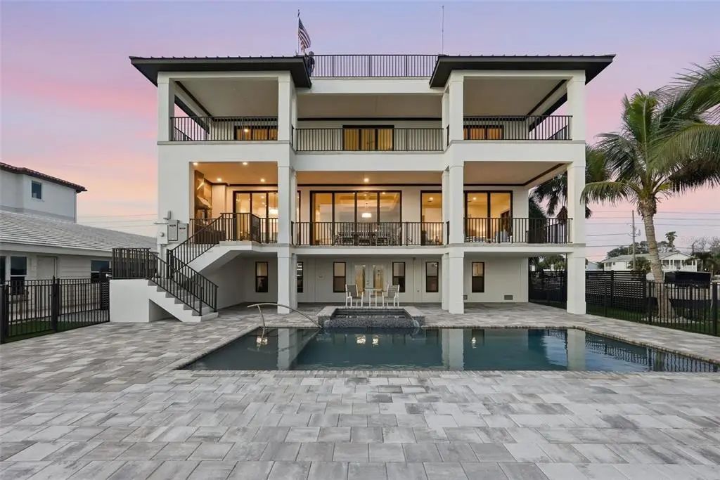 15908 Gulf Boulevard, REDINGTON BEACH