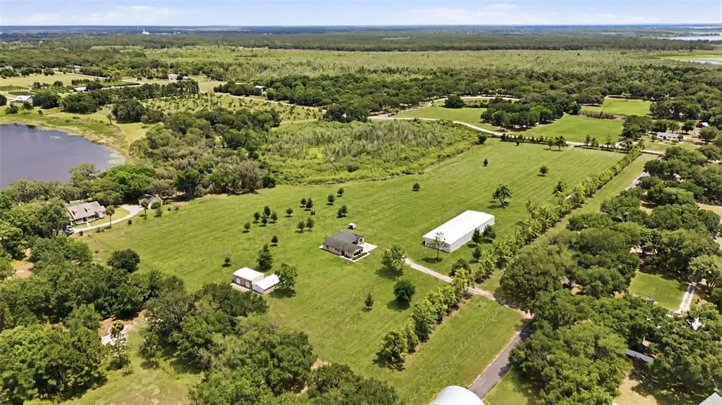 14433 Lake Yale Road, UMATILLA