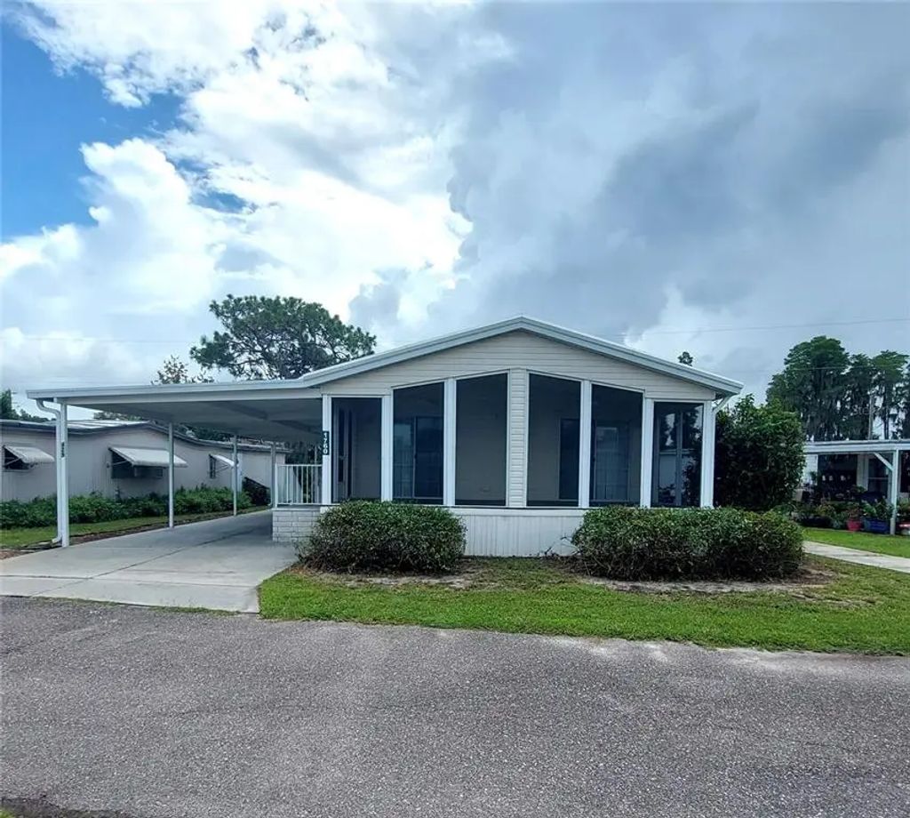 1760 Dorothy Boulevard, LUTZ