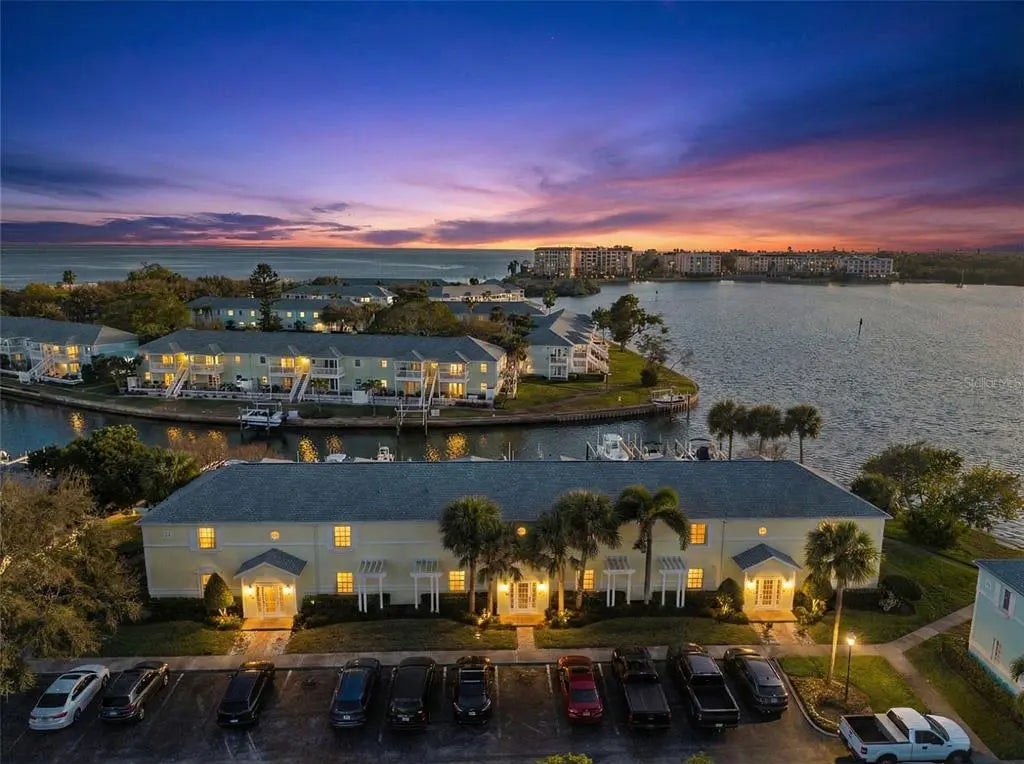 5011 Starfish Drive Se D, ST PETERSBURG