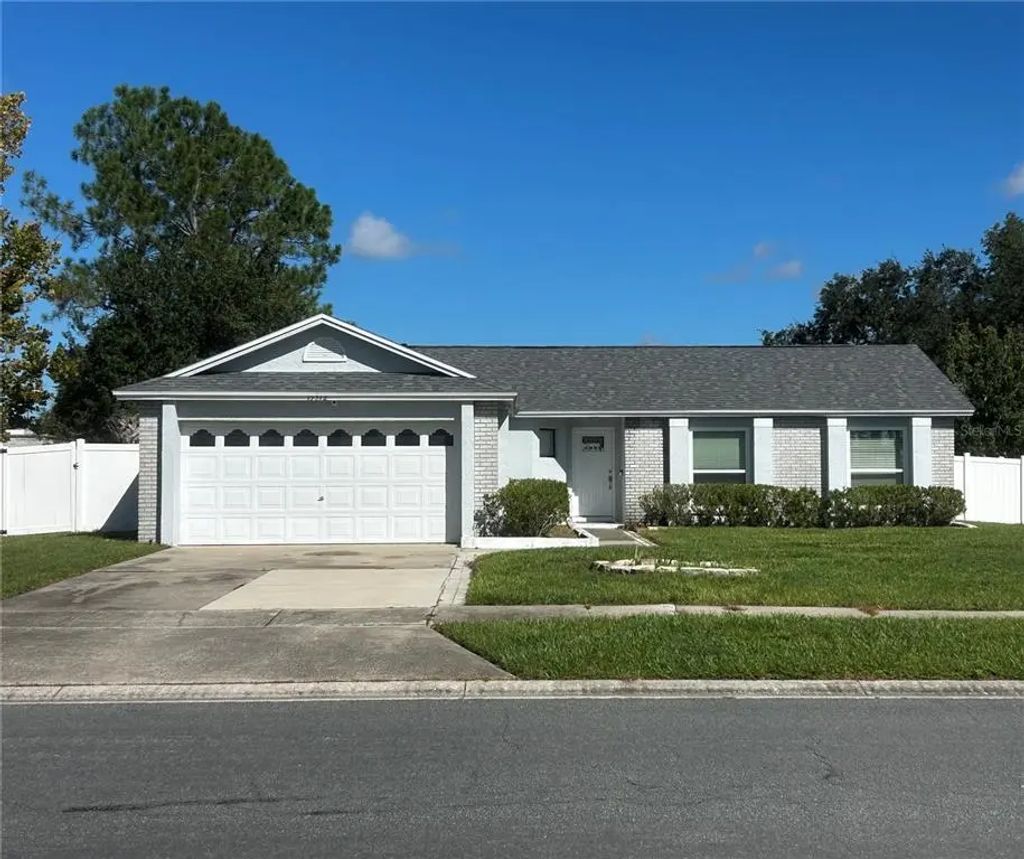 15512 Hidden Lake Circle, CLERMONT