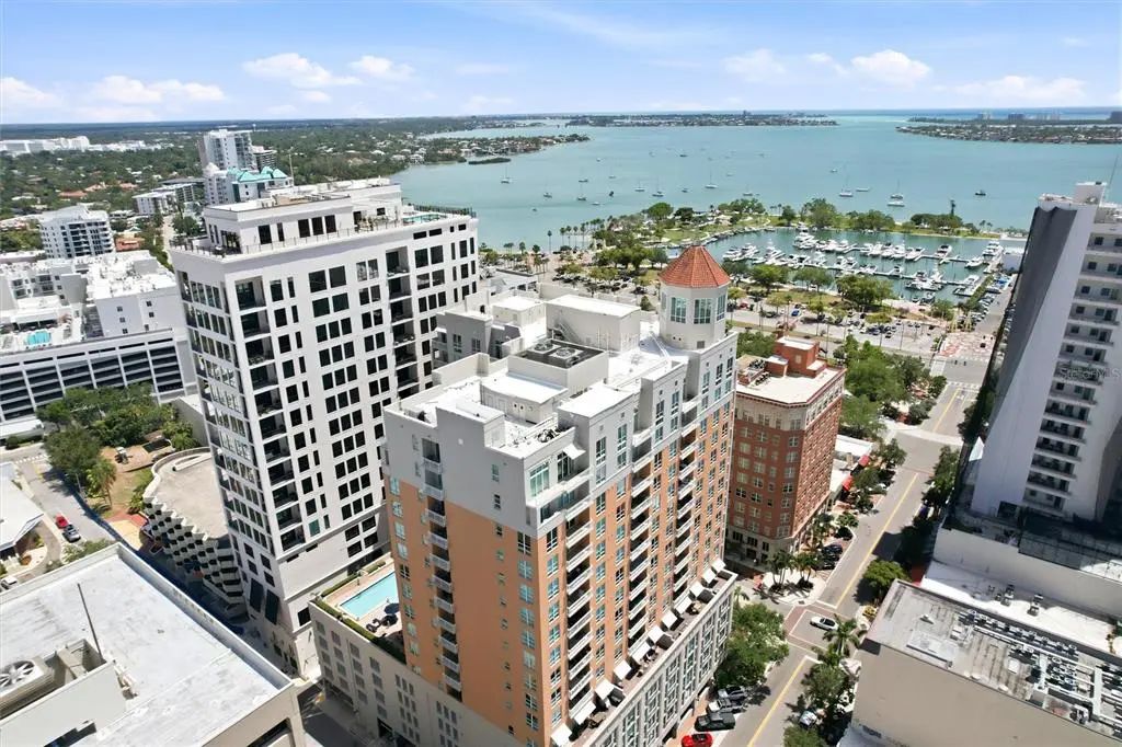 1350 Main Street 707, SARASOTA