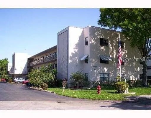 5975 Terrace Park Drive N 202, ST PETERSBURG