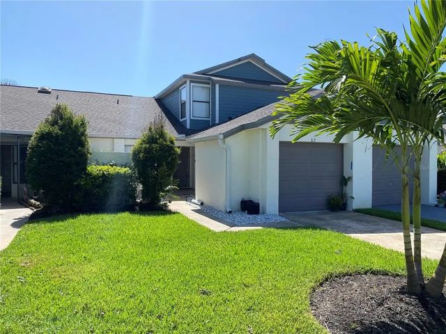82 Lakepointe Circle 82, KISSIMMEE