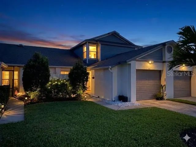 82 Lakepointe Circle 82, KISSIMMEE