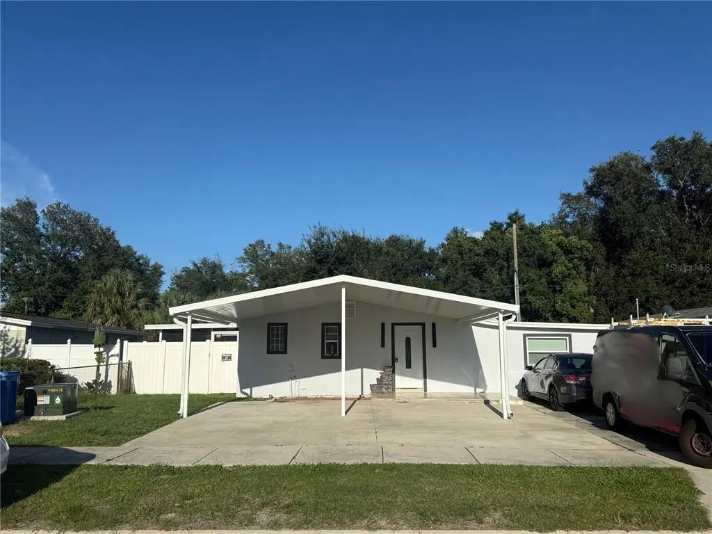 5605 Golden Drive, TAMPA