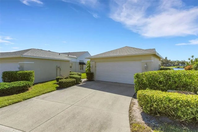 721 Spring Lakes Boulevard, BRADENTON
