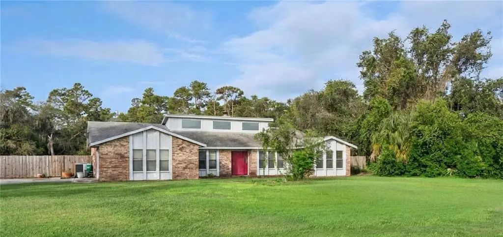 650 W Lorraine Drive, DELTONA