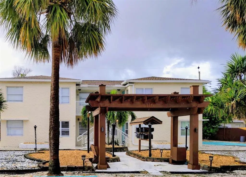 115 145th Avenue E 6, MADEIRA BEACH