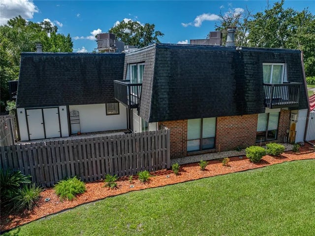 2541 Derbyshire Circle, CASSELBERRY