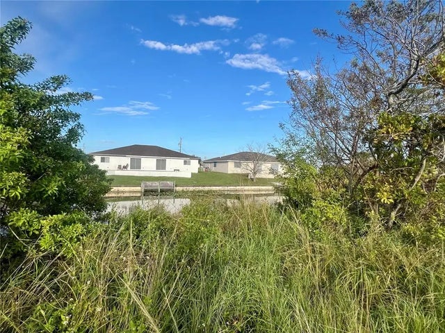 1424 Ne 9th Avenue, CAPE CORAL