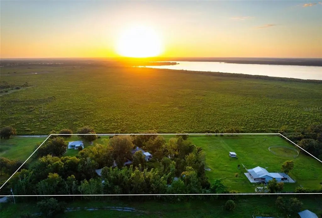 4939 Myakka Valley Trail, SARASOTA