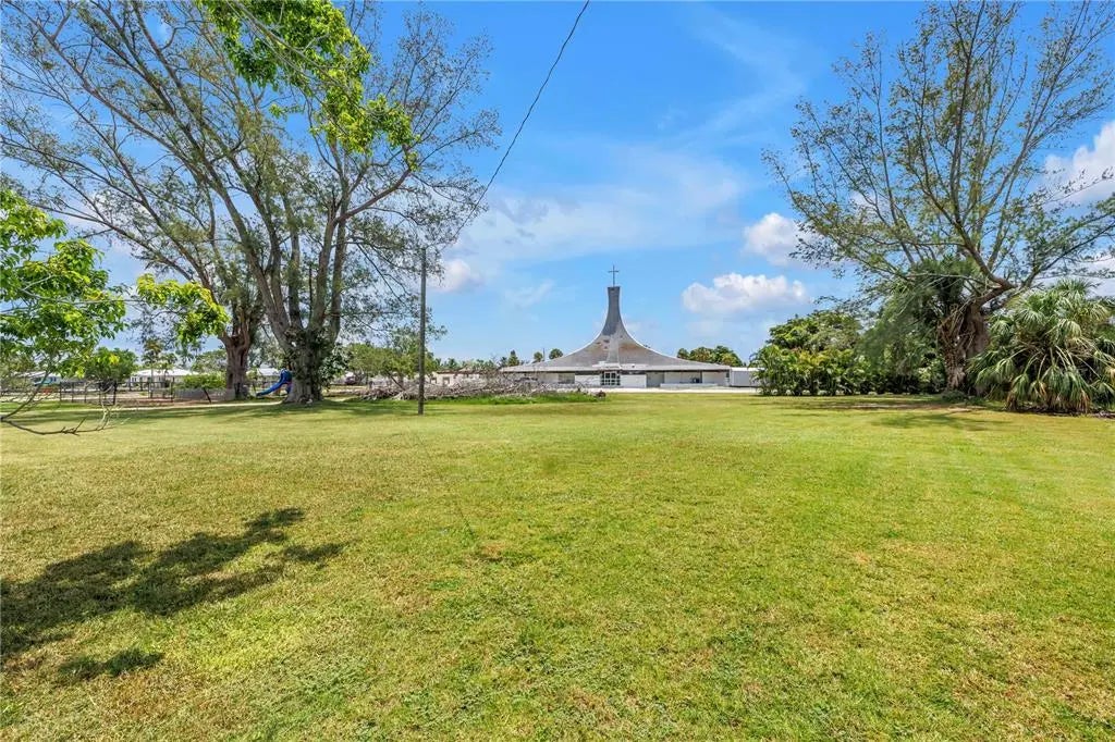 Gulf Shores Realty: 13 9a56661df620299d1040e921ed32cd73 l